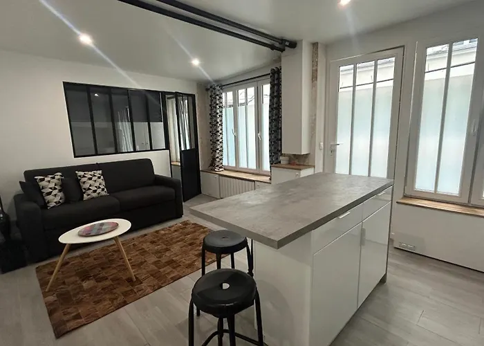 Appartement Bel A 5 Minutes Du Louvre Parijs